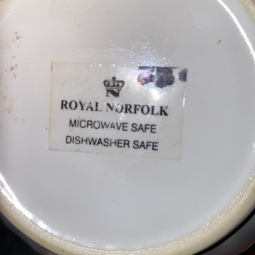 Bx47 Royal Norfolk white teapot - Picture 5 of 5